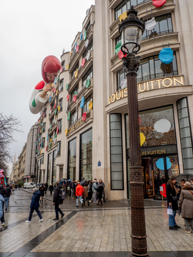 Tienda Louis Vuitton en Los Campos Eliseos de Paris